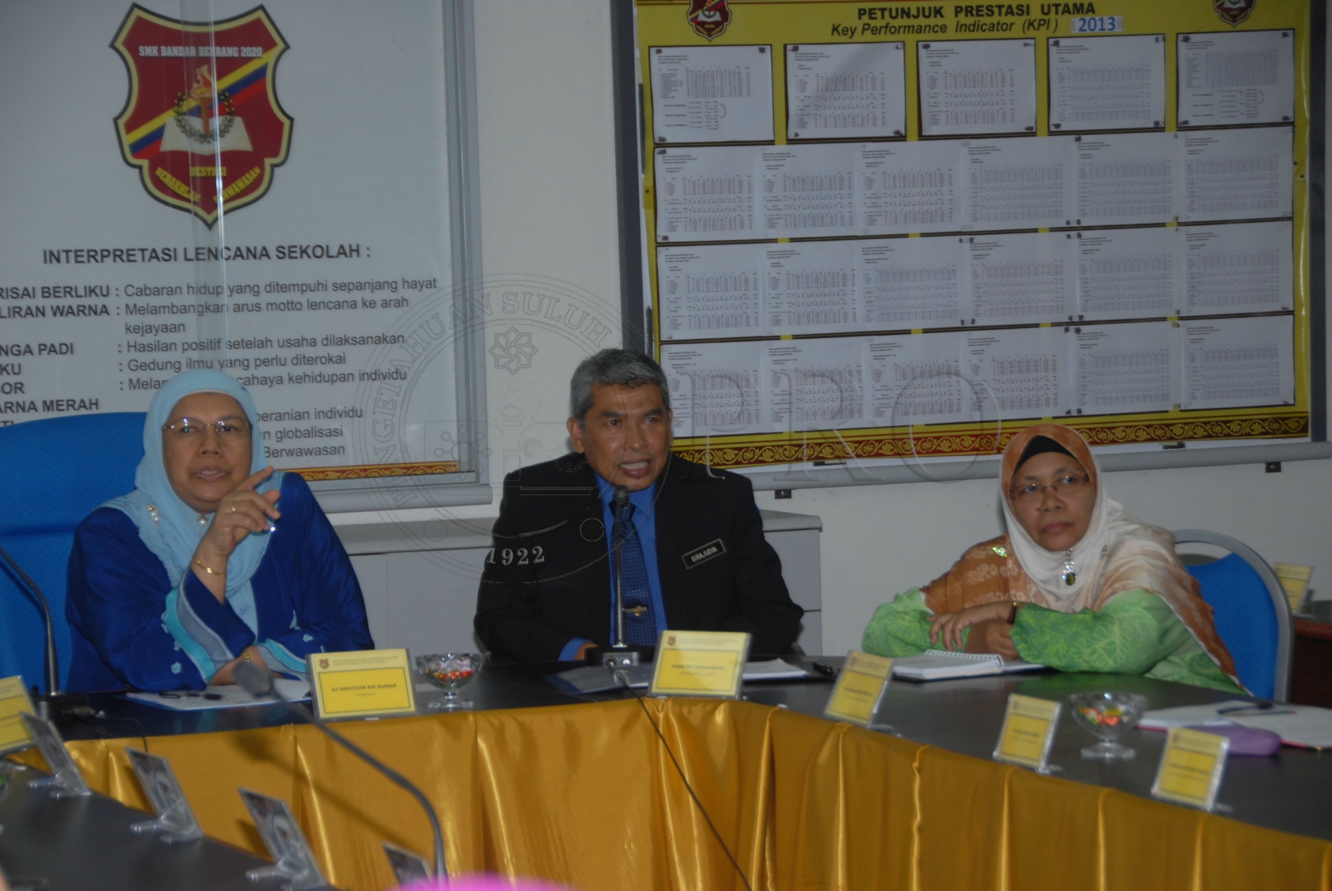 PRO 14 01 SEKOLAH FBA 8103